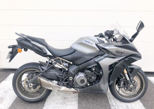 Location moto Benelli Trek 502 0