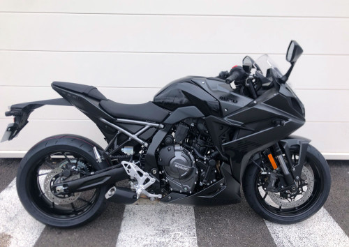 Location moto Benelli Trek 502 0