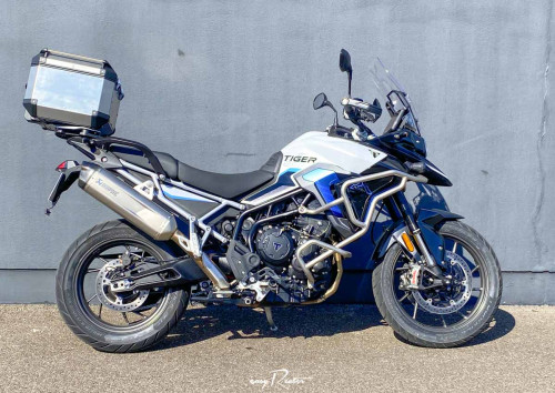 location moto Strasbourg Triumph Street Twin A2 #2 14815