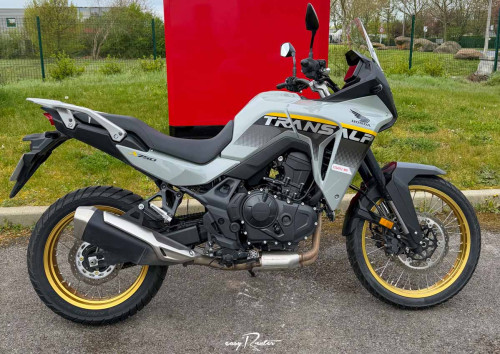 location moto Melun Honda Transalp 750 1