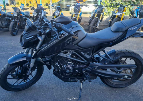 location moto Saint-Pierre Voge 125 R 1