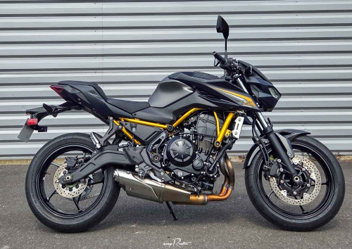 location moto Nancy Guzzi V7 Stone 14939