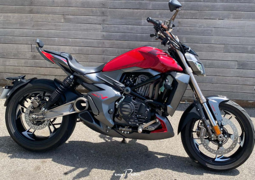 Location moto Pau KTM 790 Duke L 1