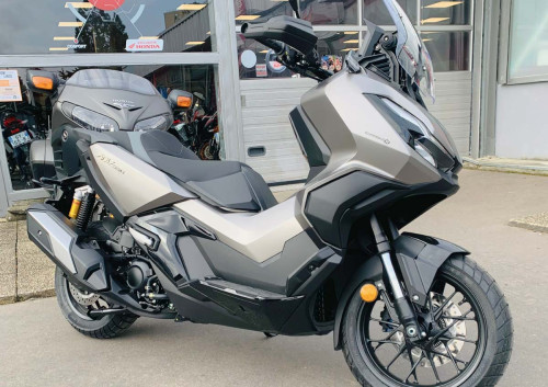 location scooter Melun Honda ADV 350 A2 1
