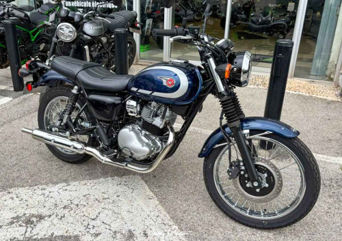 Location moto La Rochelle Kawasaki Z 900 RS 1