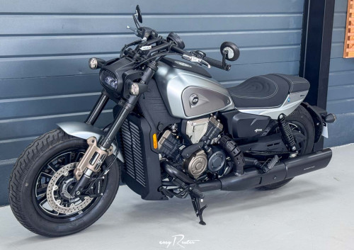 location moto Suzuki GSX-S 1000