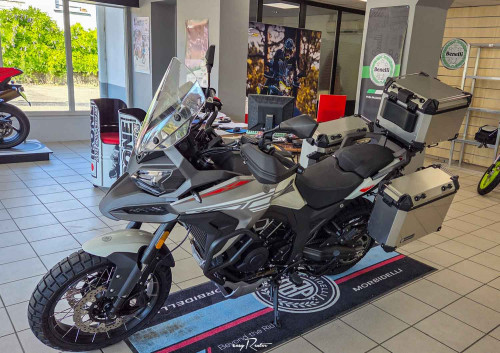 Location scooter Nantes Sym Joymax Z 300 1