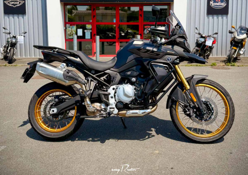 location moto La Séguinière Voge 900 DSX 1
