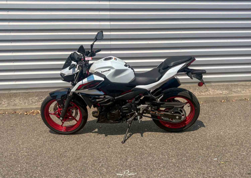 Location moto La Rochelle Kawasaki Z 900 RS 1