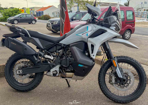 Location moto Pau KTM 790 Duke L 1