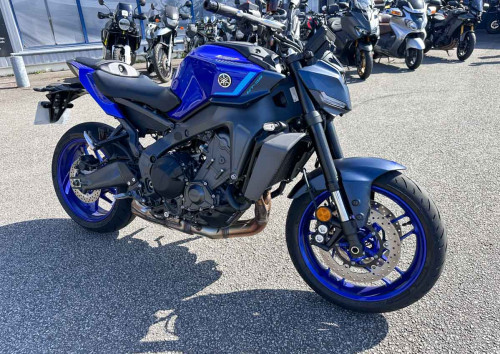 location moto Vannes Yamaha MT-07 A2 1