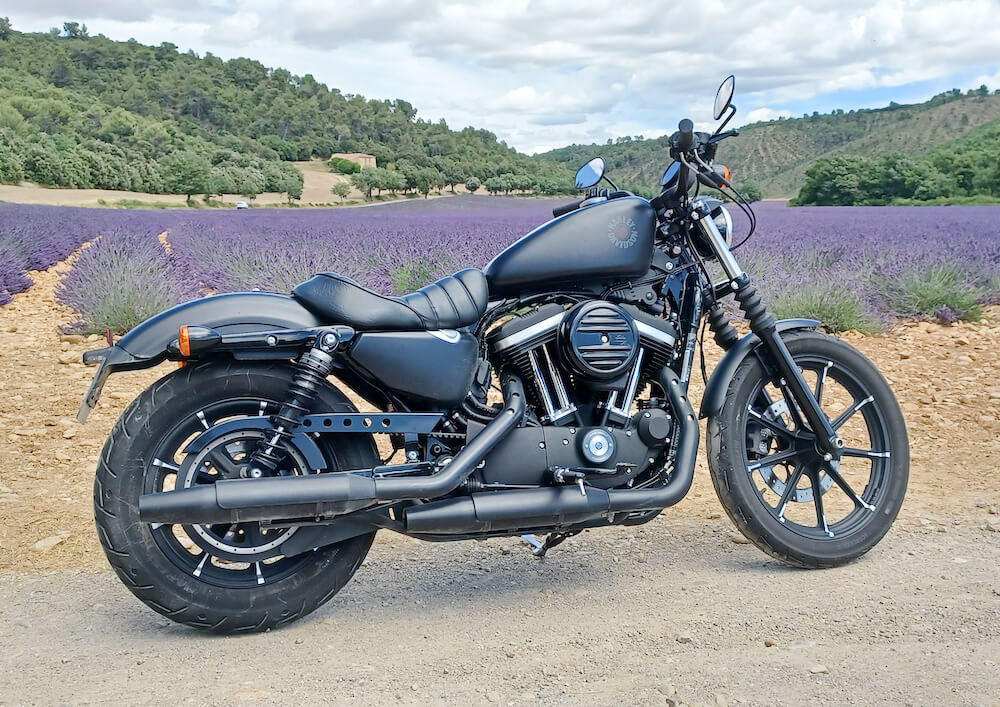 Peyrolles-en-Provence Harley-Davidson XL 883 motorcycle rental 15399