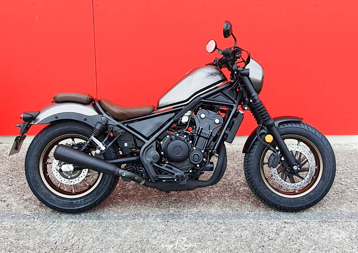 Location moto Saint-Lô Triumph Bonneville 1