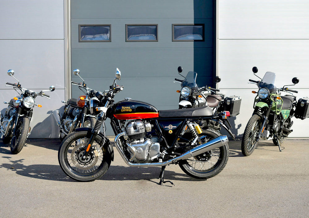  Royal Enfield 650 Continental GT A2 bicolore motorcycle rental 16457