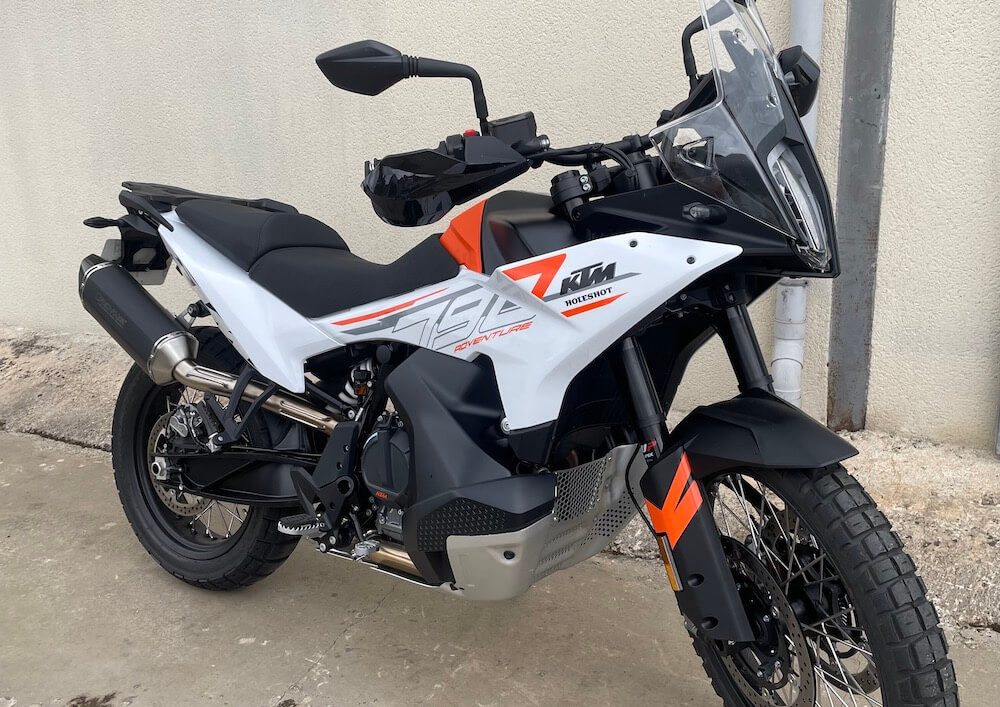 Location moto Laval Yamaha MT07 1