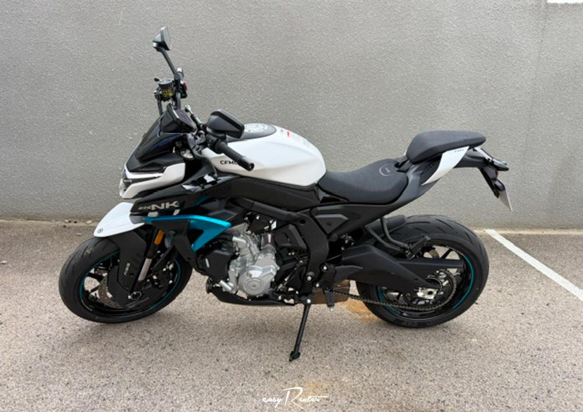 Cholet Kawasaki Z 900  motorcycle rental 14886