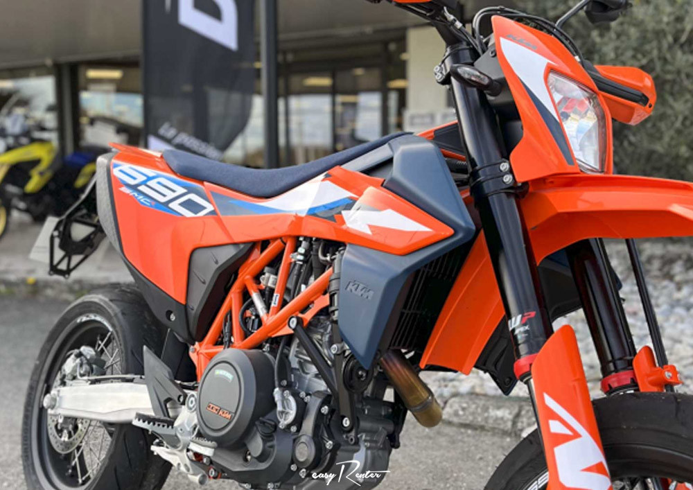 Location moto Laval Yamaha MT07 1
