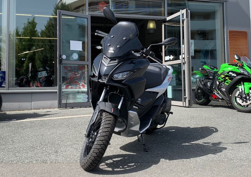 Cholet Kawasaki Z 650 motorcycle rental 14606