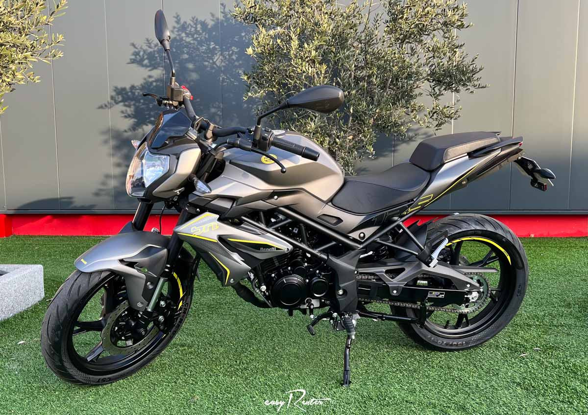 location moto electrique Valence Zero Motorcycles S (Streetfighter) 1