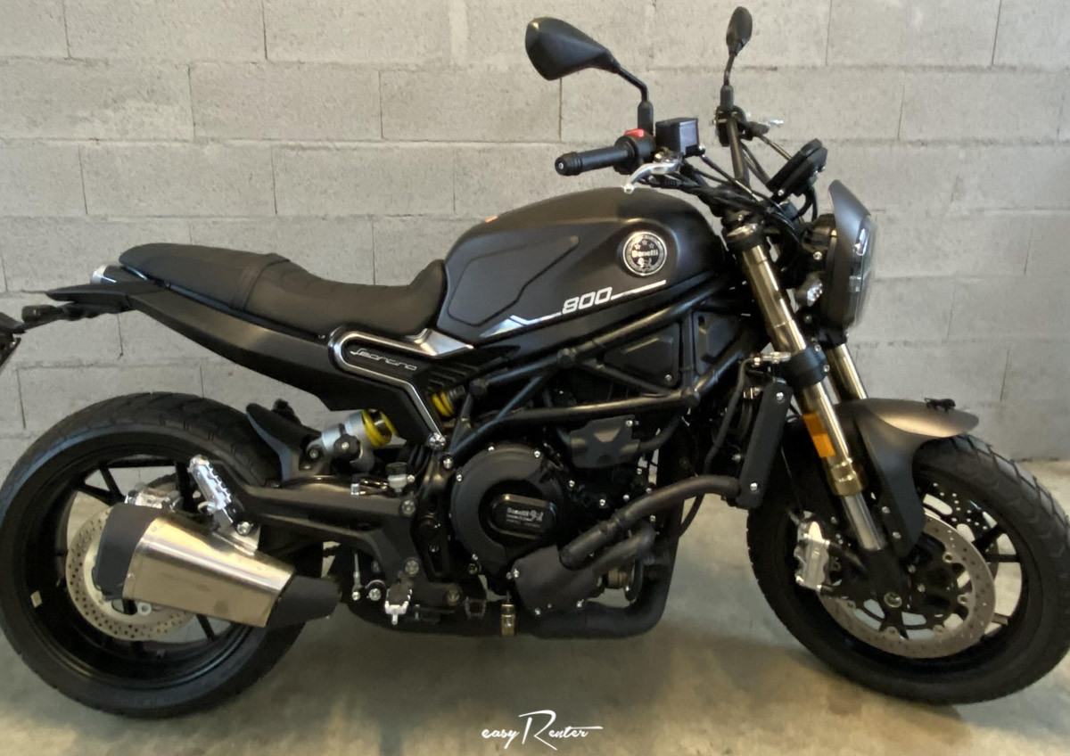 Cholet Kawasaki Z 900  motorcycle rental 14886