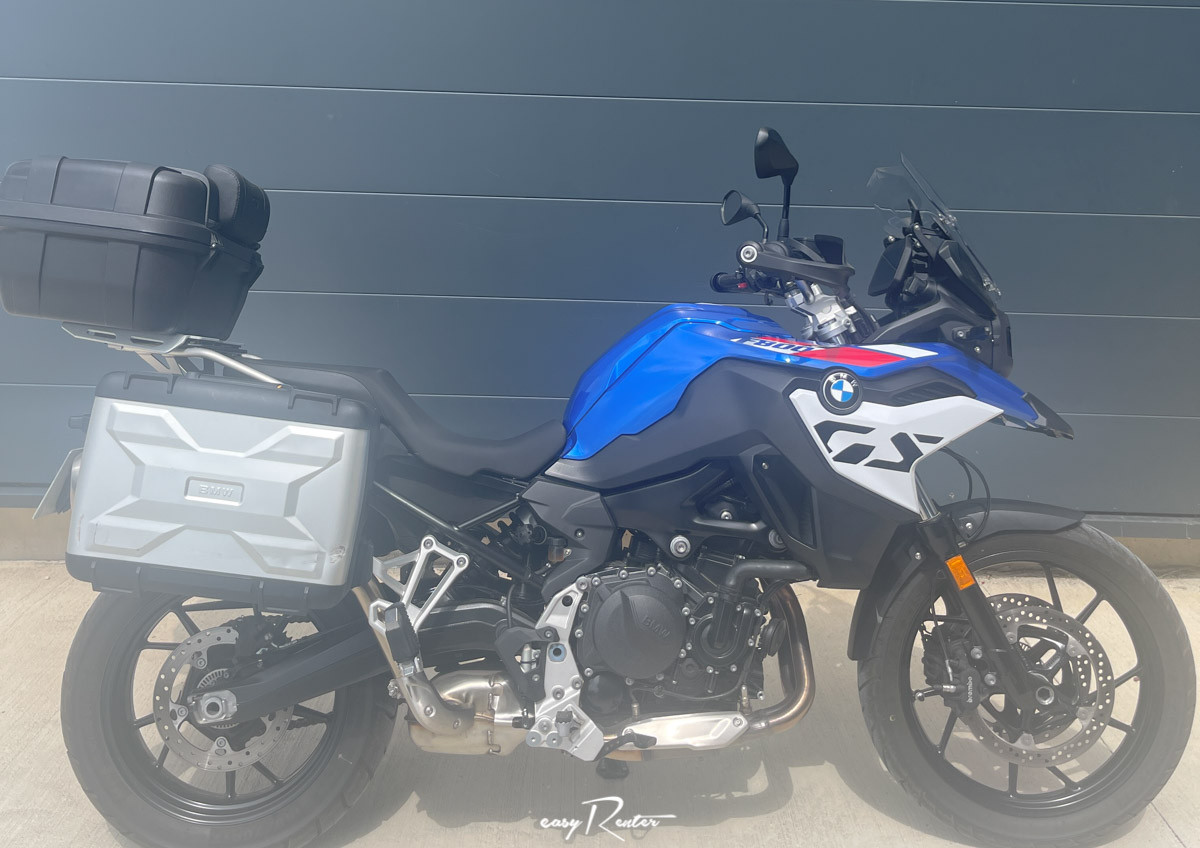 Le Mans Silence S01 scooter rental 18789