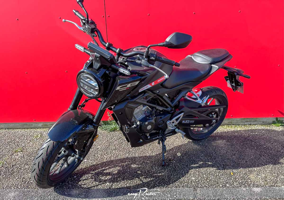 Location moto Saint-Lô Triumph Bonneville 1