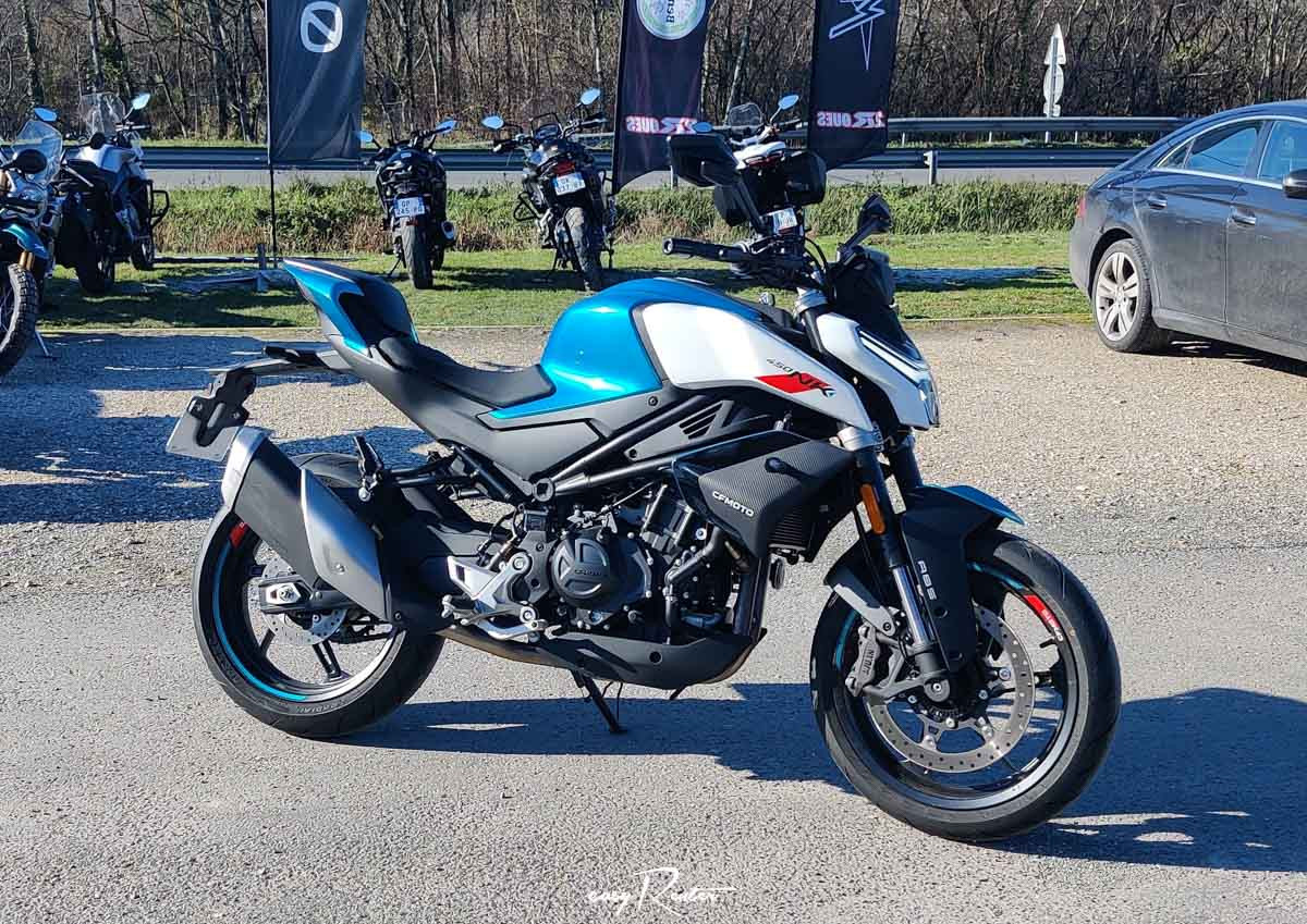 Saint-Lô Kawasaki Z650 A2 motorcycle rental 14194