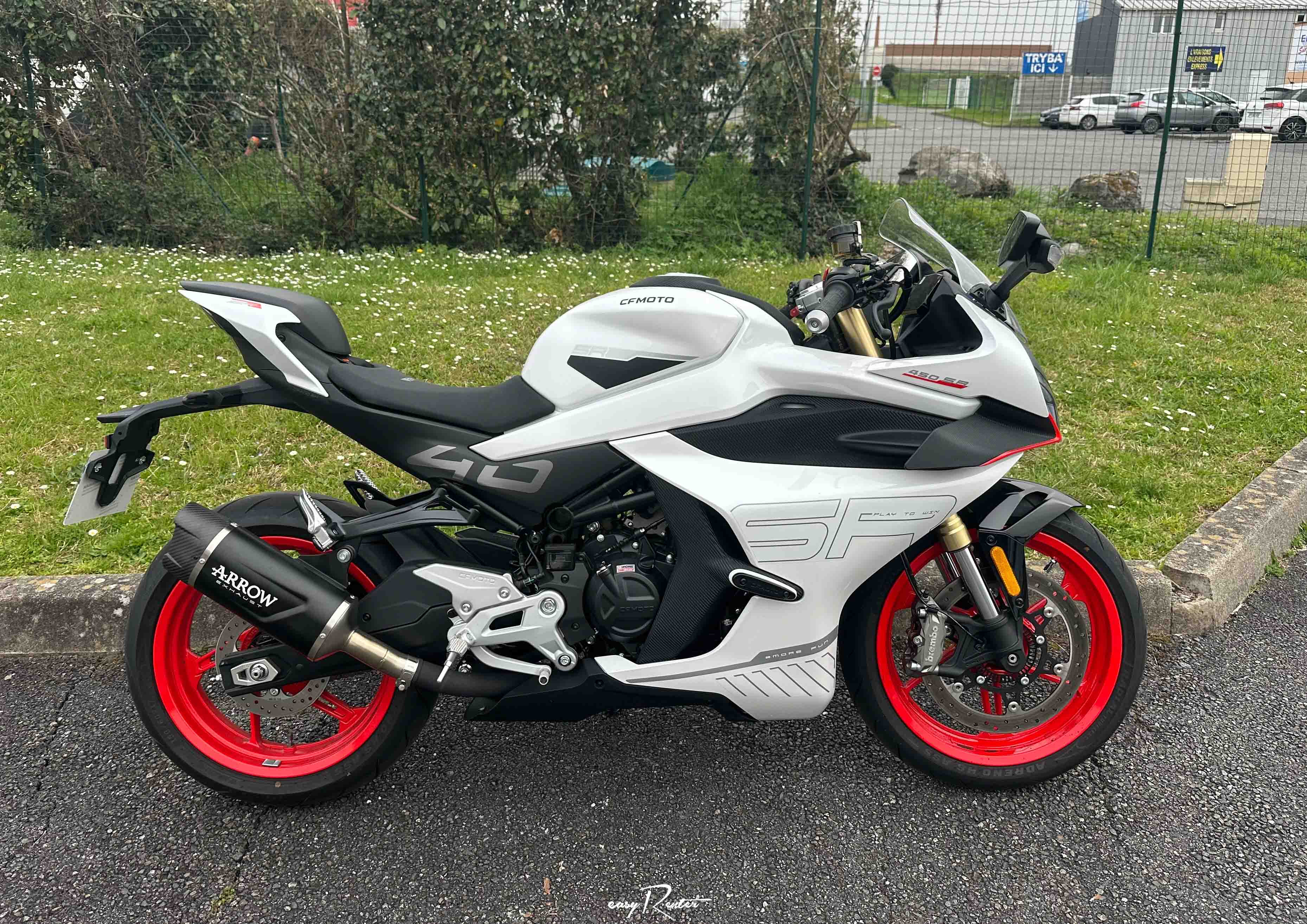 Angers KTM 890 Duke L motorcycle rental 15589