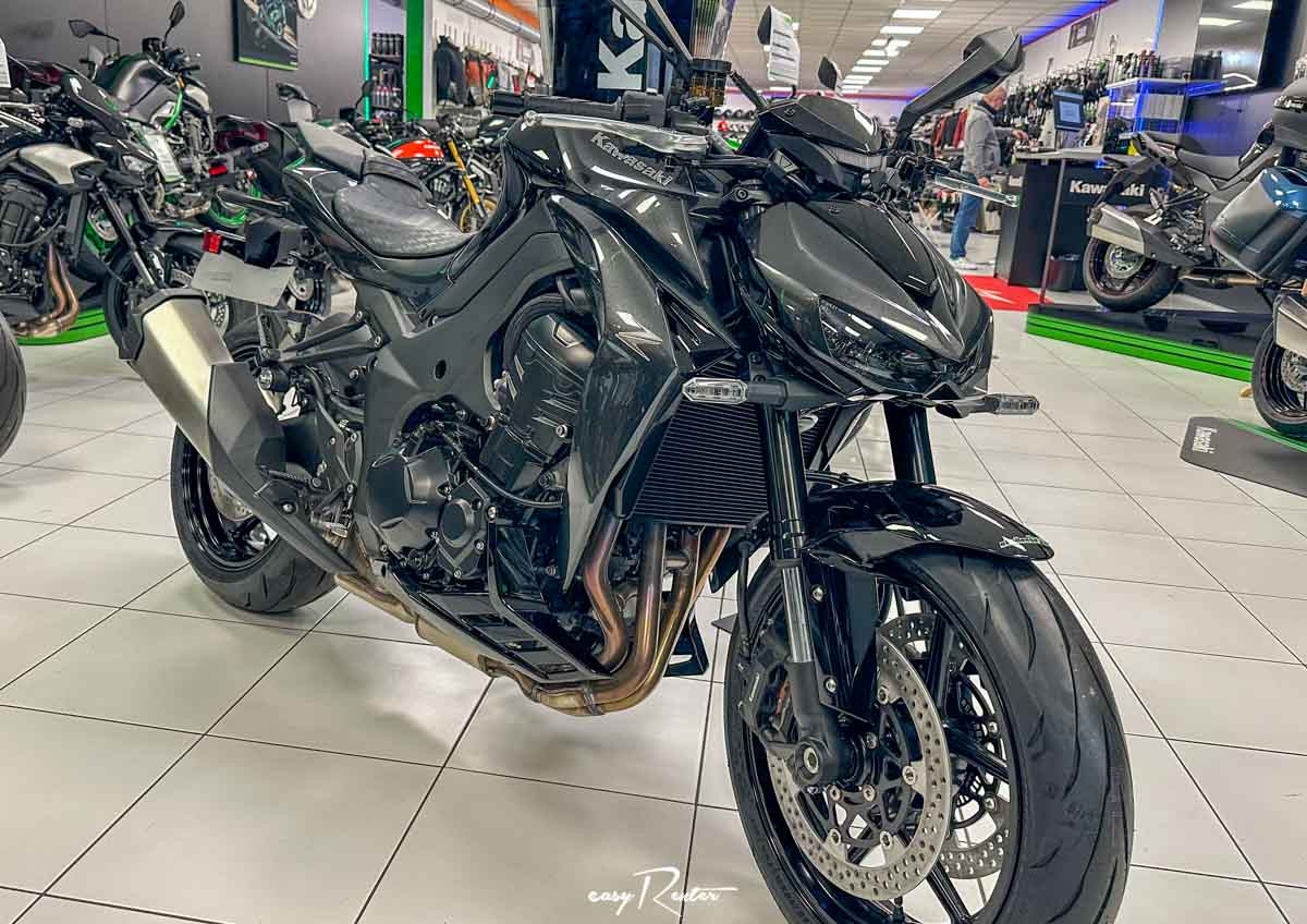 Location moto Laval Yamaha MT07 1