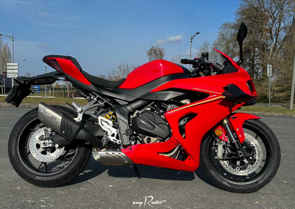 Location moto Laval Yamaha MT07 1