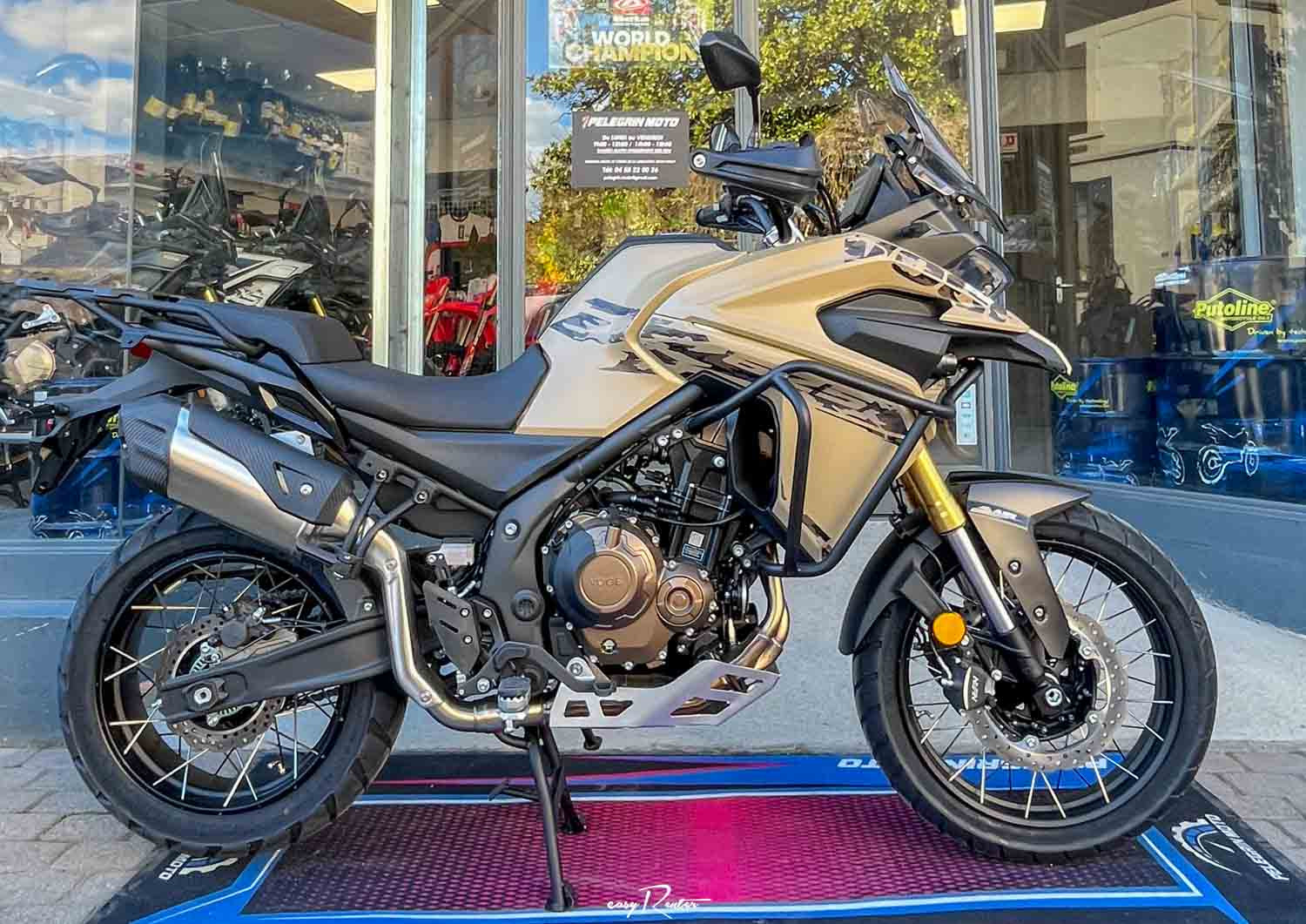location moto metz honda 500 cbr