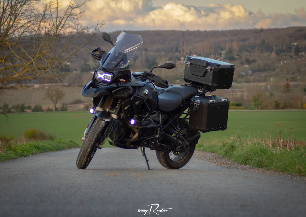 Le Mans Silence S01 scooter rental 18789