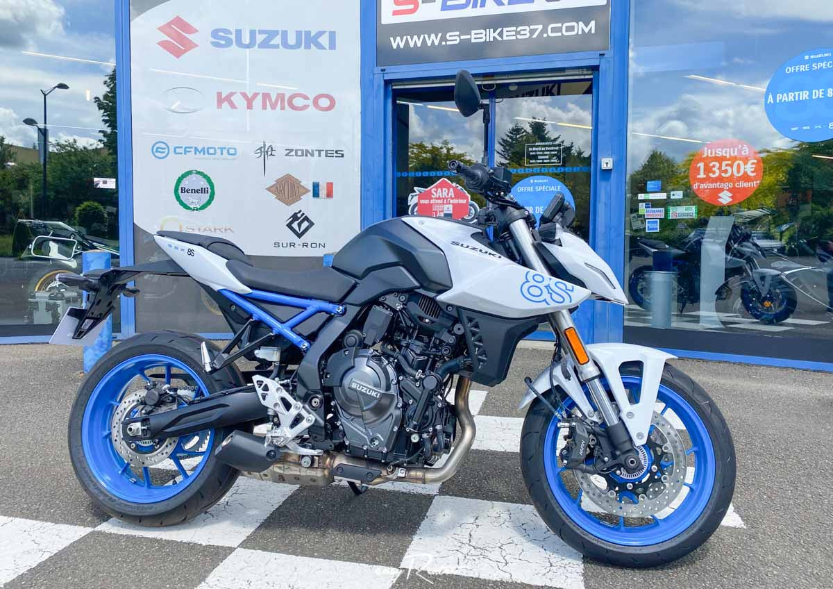 Cholet Kawasaki Z 900  motorcycle rental 14886