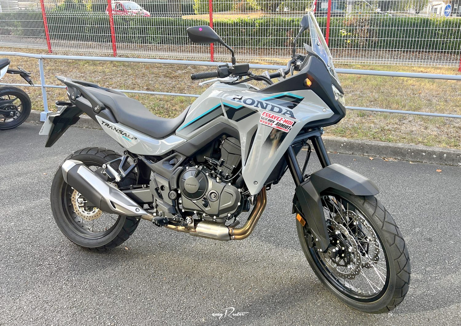 location moto metz honda 500 cbr