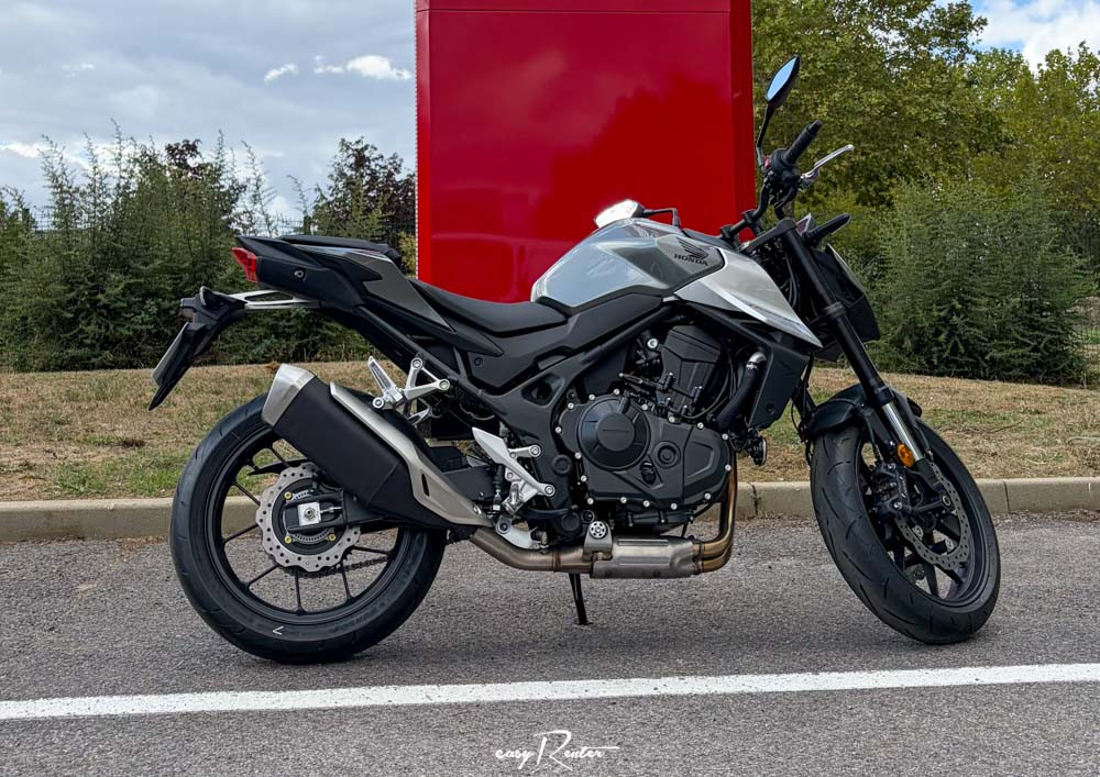 Location moto Saint-Lô Triumph Bonneville 1