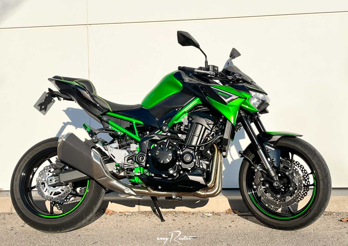 Perpignan Kawasaki Versys 1000 motorcycle rental 15955