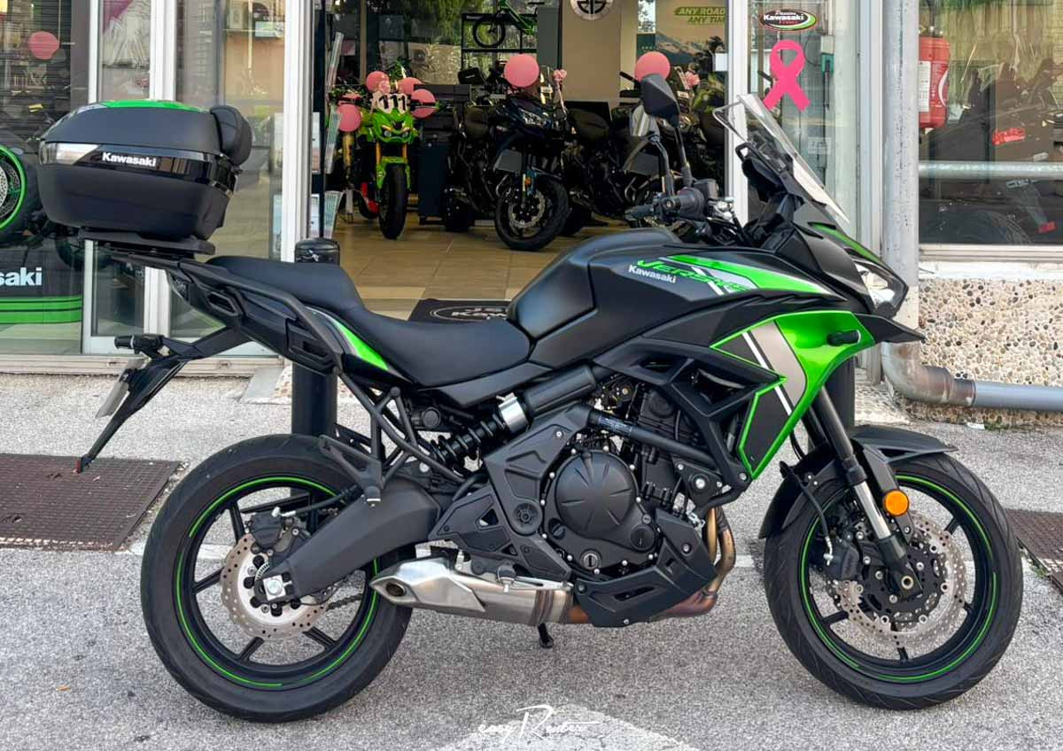 Location moto Laval Yamaha MT07 1