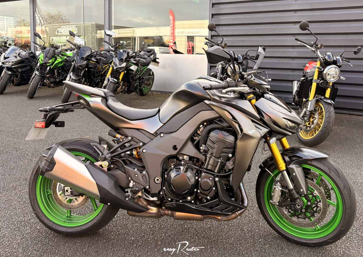 Angers Kawasaki Z900 RS motorcycle rental 15641