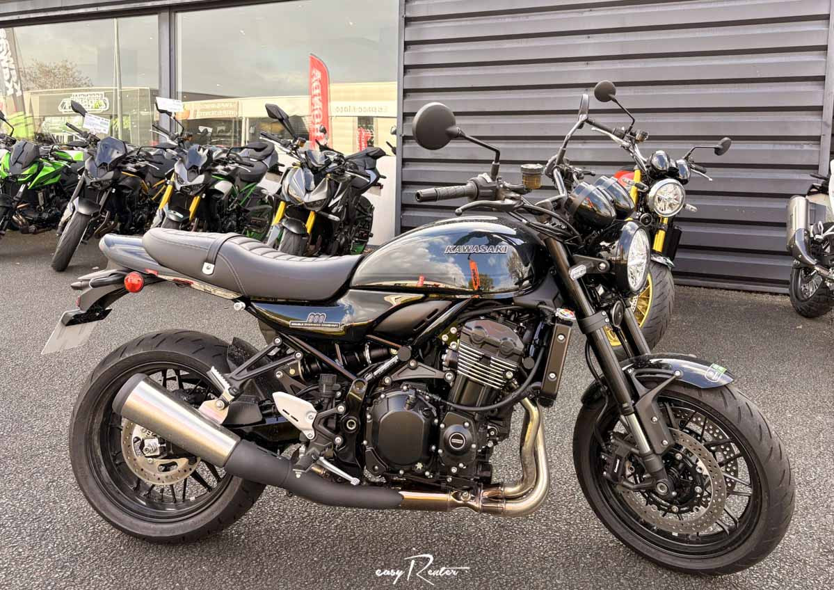 Angers Kawasaki Z900 RS motorcycle rental 15641
