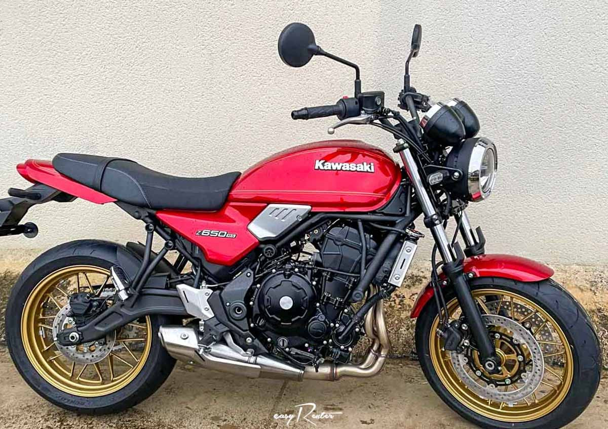 Location moto Laval Yamaha MT07 1