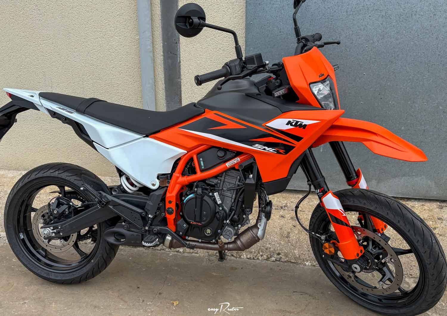 Location moto Laval Yamaha MT07 1