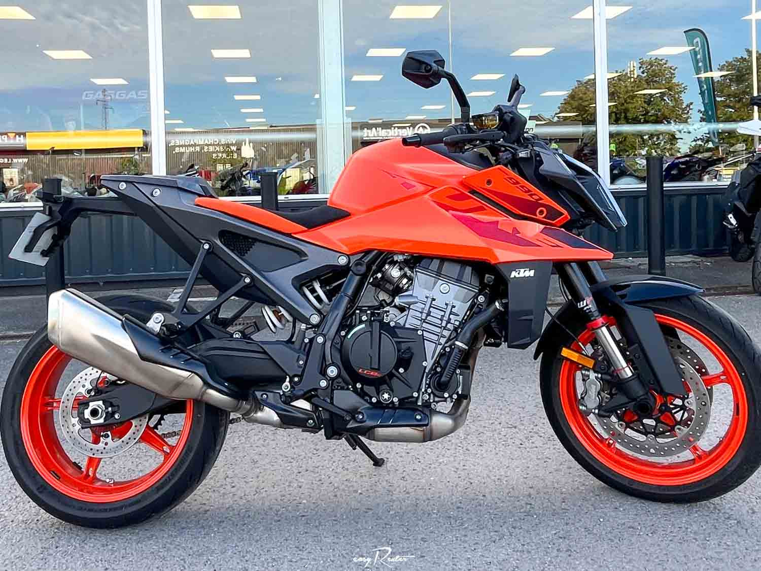 Vannes KTM 890 Adventure A2 motorcycle rental 15293