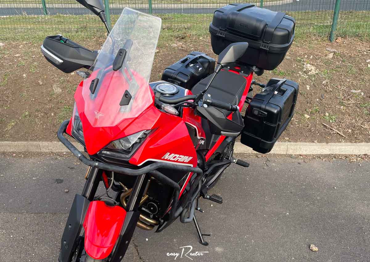 Location moto Laval Yamaha MT07 1