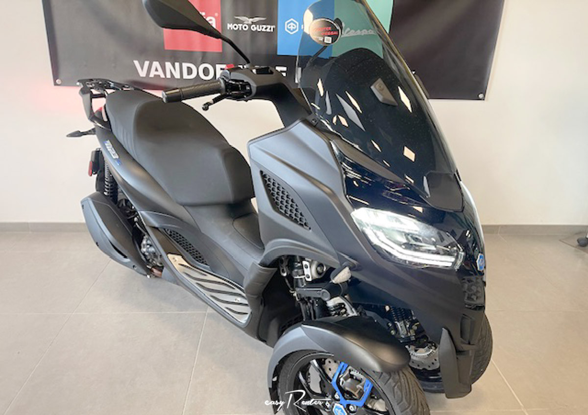 Nancy Guzzi V85 Travel motorcycle rental 14932