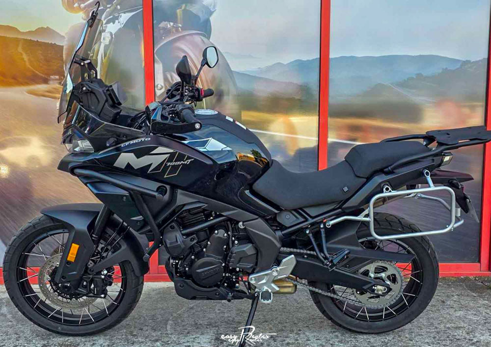 Location moto Tours  Honda 700 ncx 1