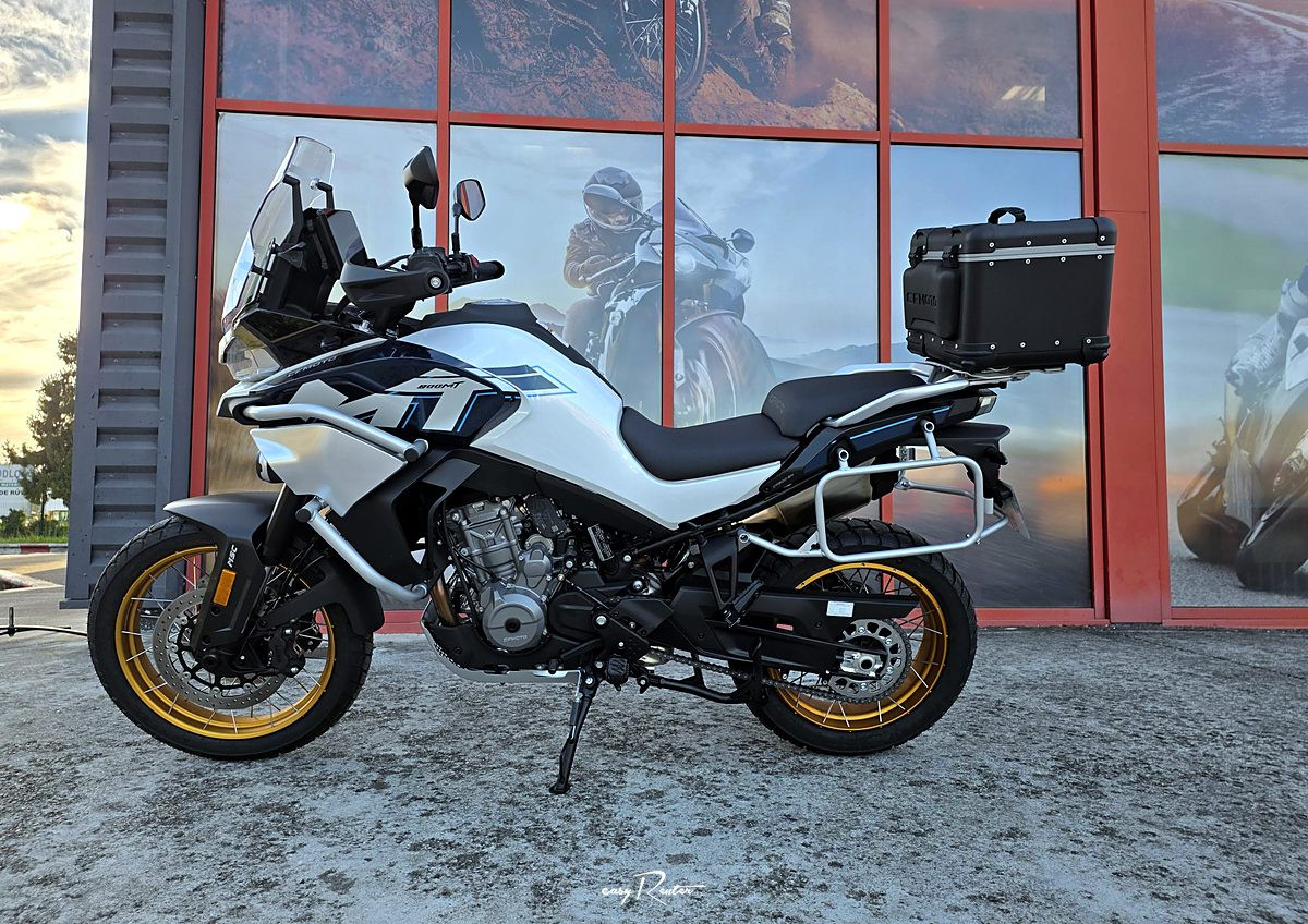 Location moto Tours  Honda 700 ncx 1