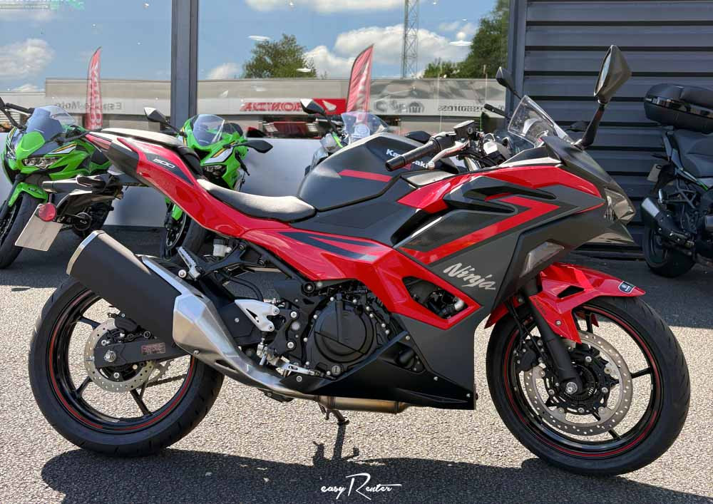 Angers Kawasaki Z900 RS motorcycle rental 15641