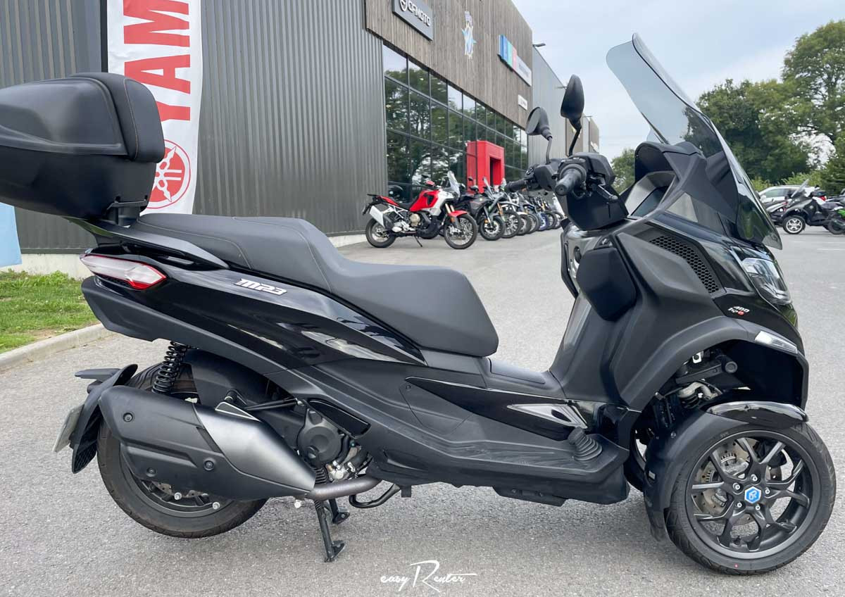 Location Moto Granville Yamaha MT09 Tracer 1