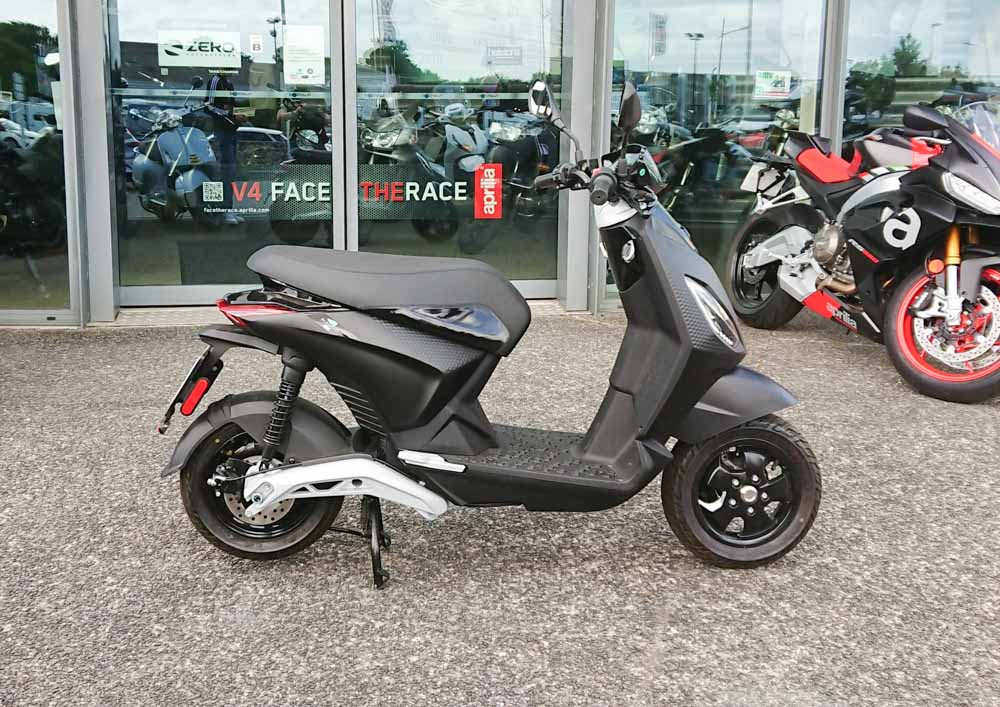 Nantes Orcal SK03 motorcycle rental 14549