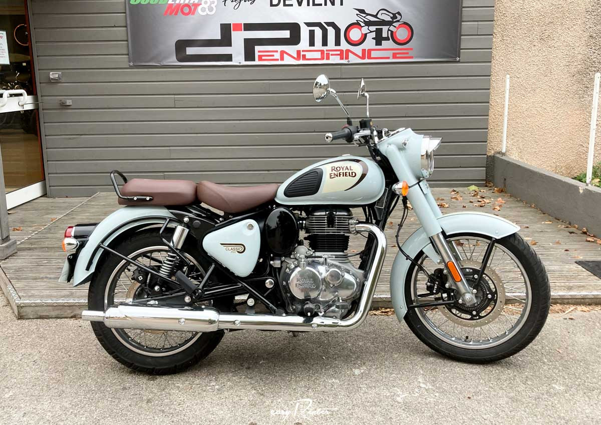 Saint-Lô Kawasaki Z650 A2 motorcycle rental 14194